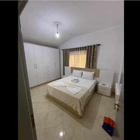 Sunhome Ismailaj Maison d'hôtes *